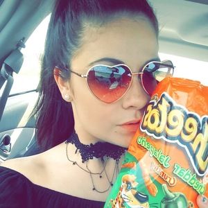 Meet your Posher, Brittany